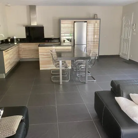 Recente Avec Piscine Privee * Les Angles (Gard)