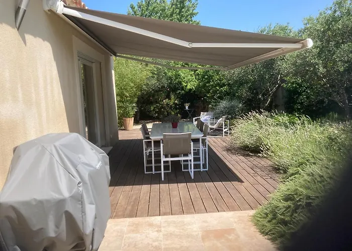Recente Avec Piscine Privee Les Angles (Gard)