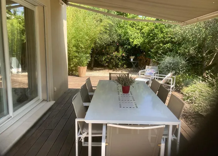 Recente Avec Piscine Privee * Les Angles (Gard)