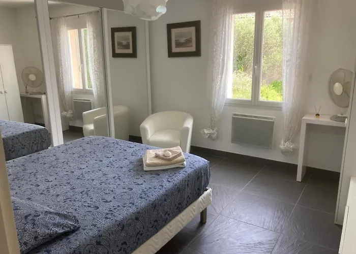 Villa Recente Avec Piscine Privee