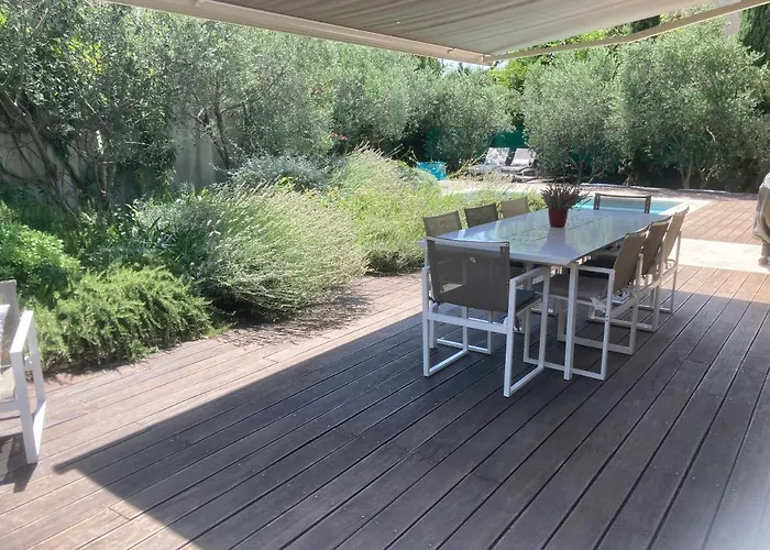 Recente Avec Piscine Privee Les Angles (Gard)