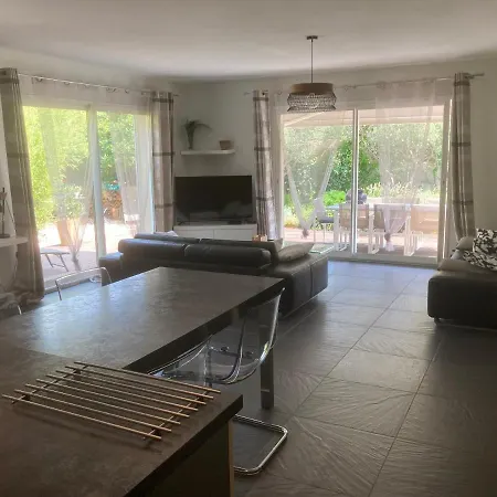 Recente Avec Piscine Privee *